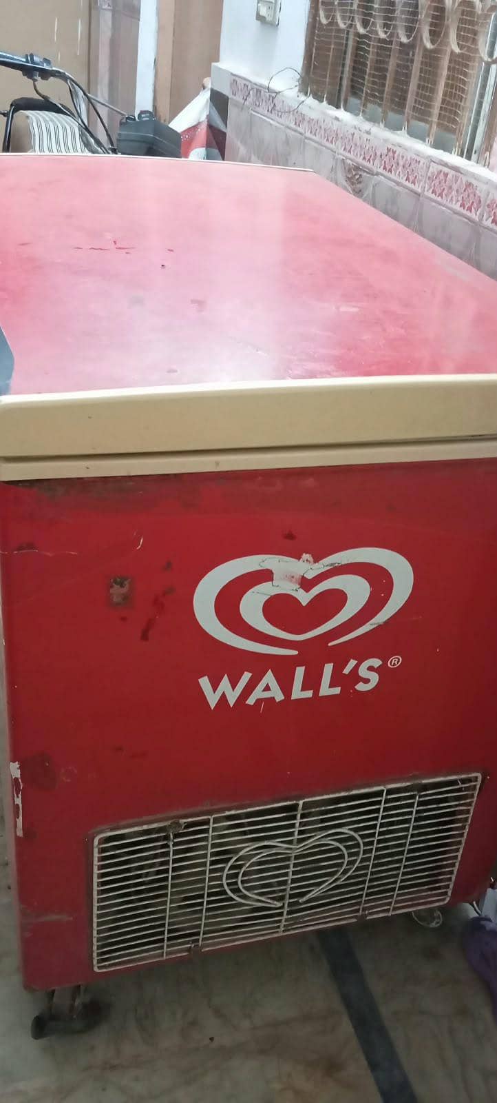 walls freezer 3