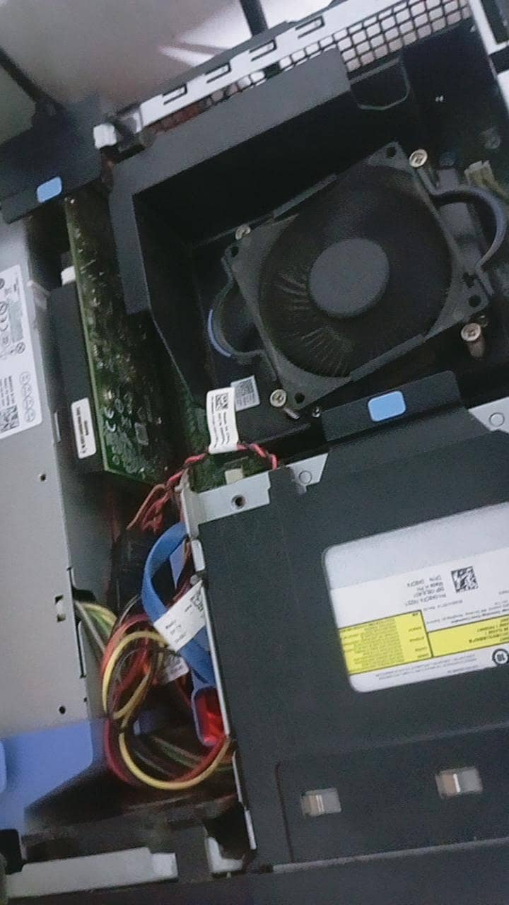 Dell Optiplex 3020 SFF i7 4770 8GB 128GB SSD + 250GB HDD + R5 430 2GB 1