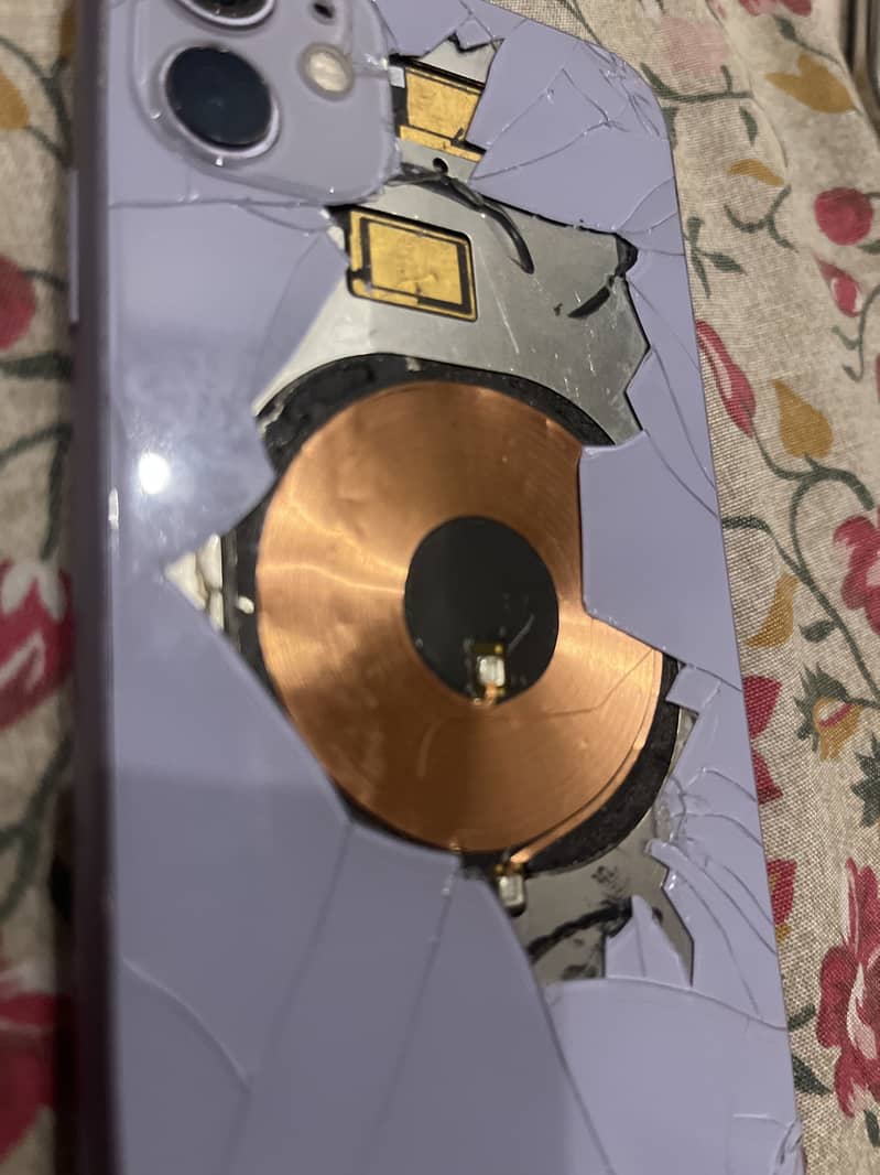 Apple iPhone 11 3