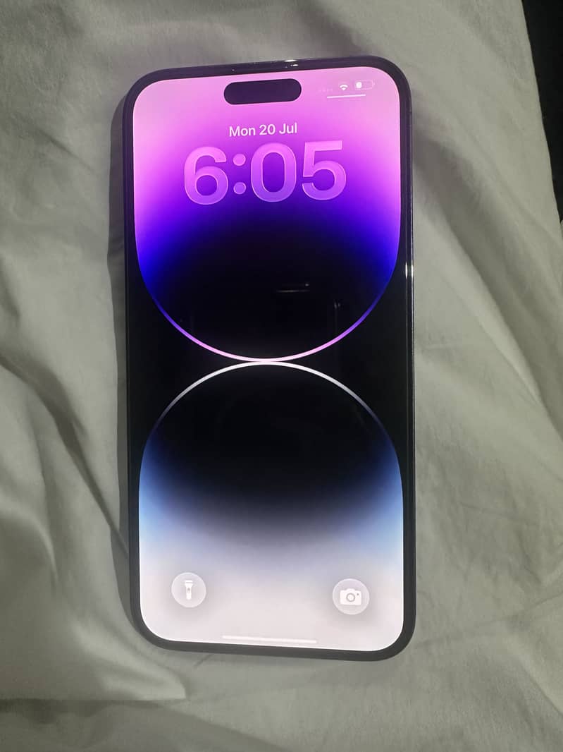 Apple iPhone 14 Pro Max 1