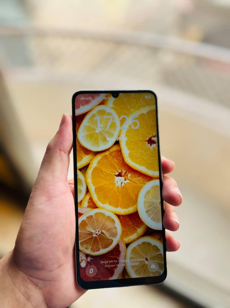 Realme C61 1