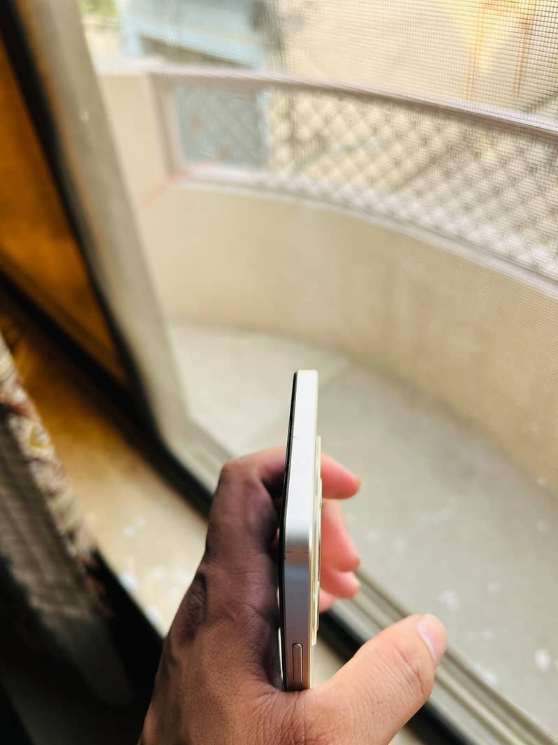 Realme C61 5