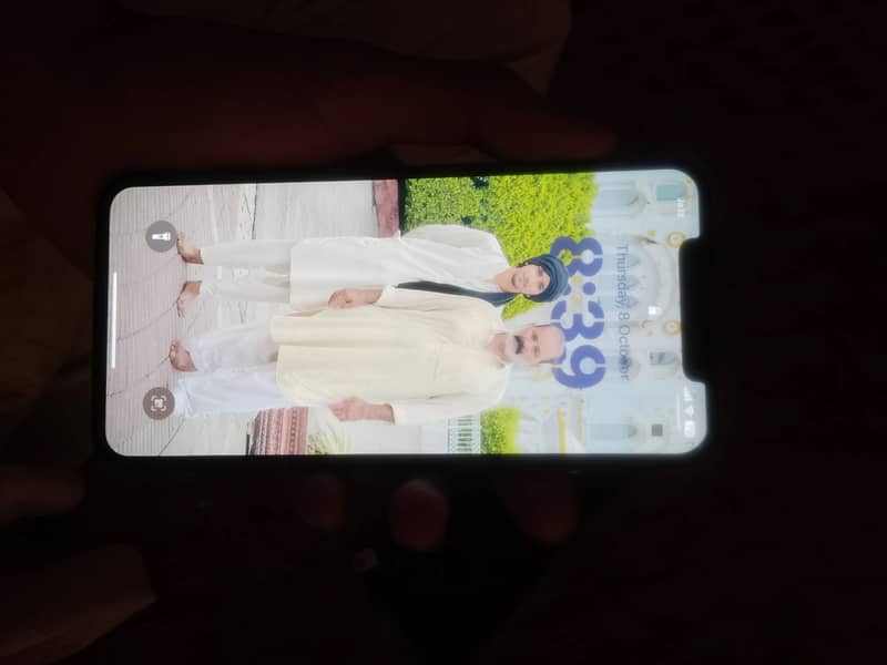 Apple iPhone XS Max 7