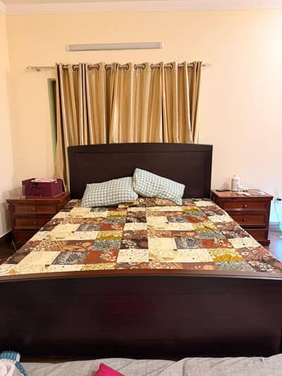 One Bed, 2 Side Tables Same Design and One Dressing