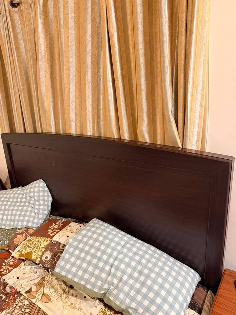 One Bed, 2 Side Tables Same Design and One Dressing 1
