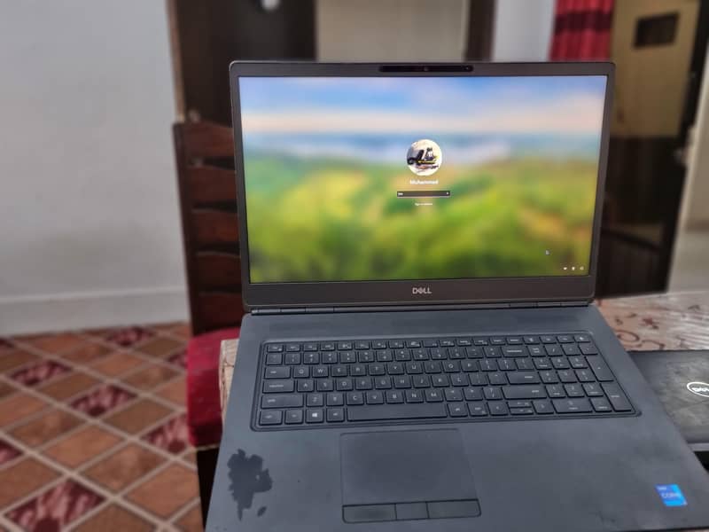 Dell precision - 7760 3