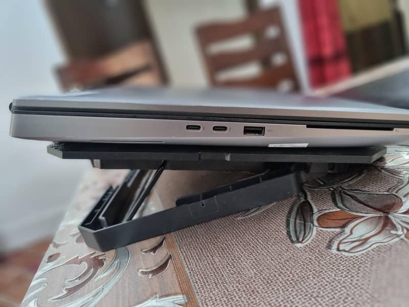 Dell precision - 7760 4