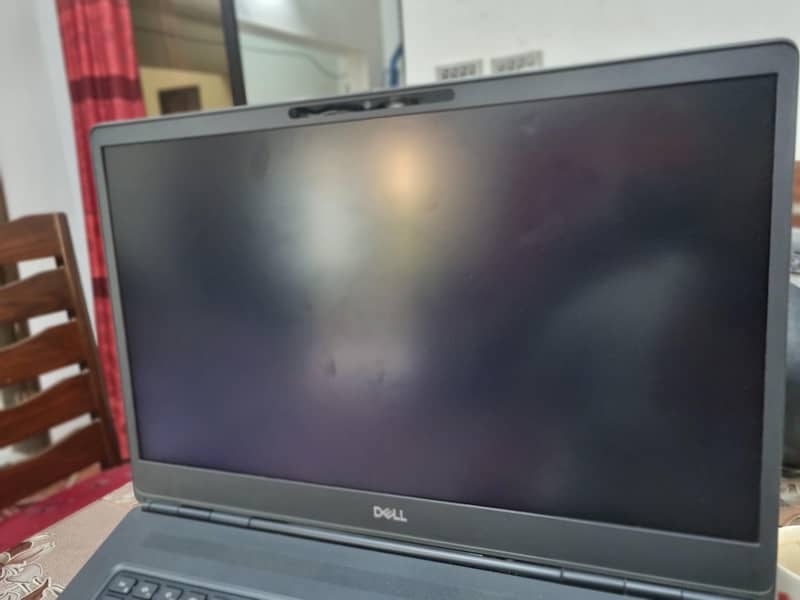 Dell precision - 7760 6