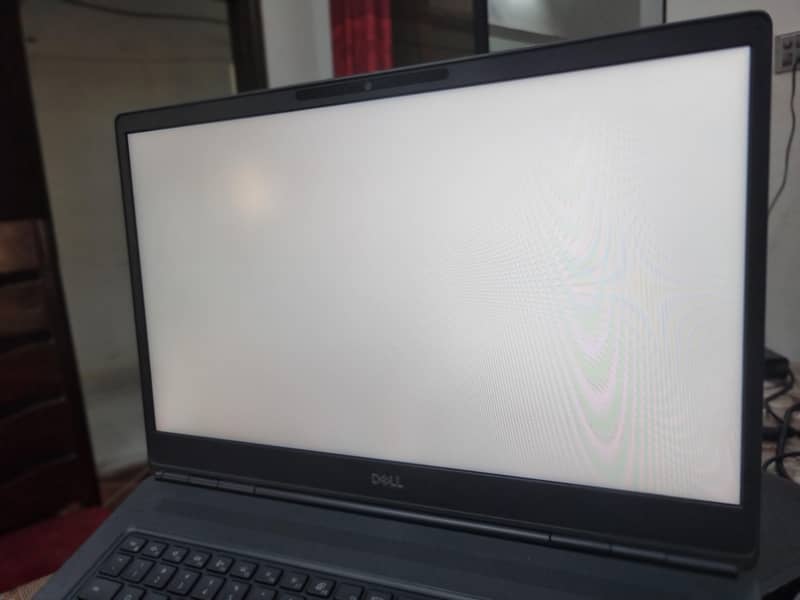 Dell precision - 7760 7