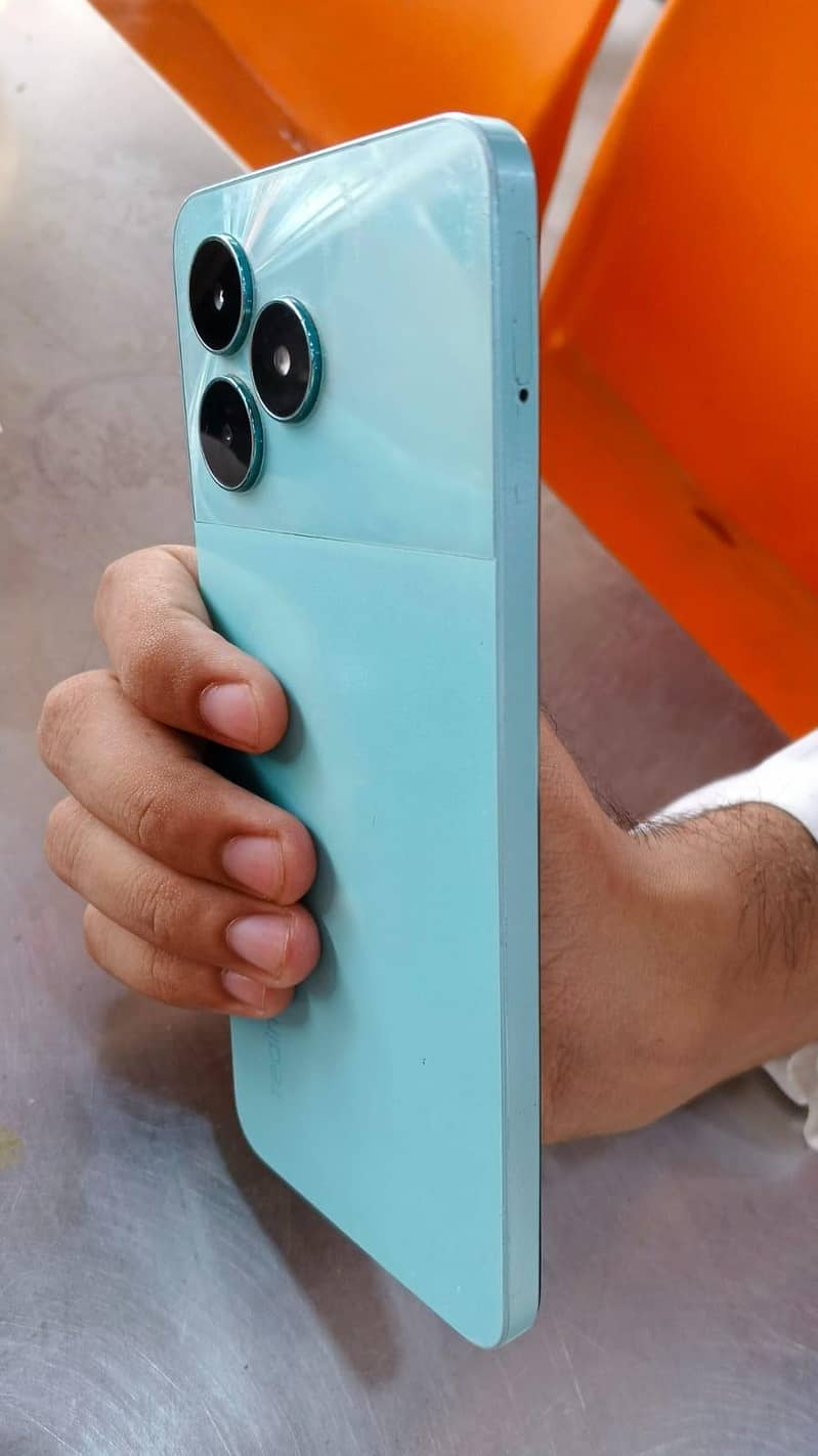 Realme C51 1