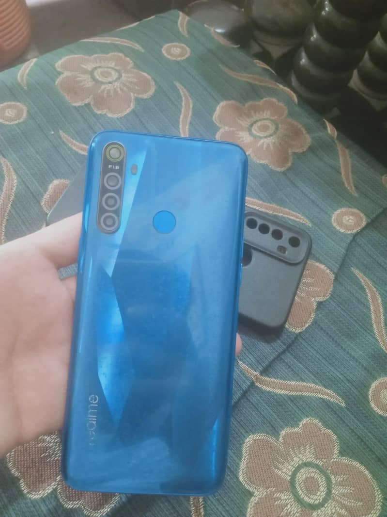 Realme 5s 0