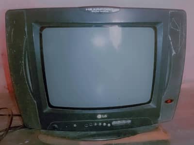 LG 14 Inch CRT TV For Sale – Good Condition