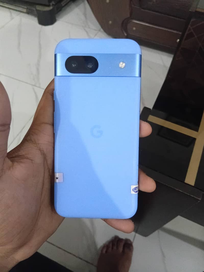 Google Pixel 8a 1