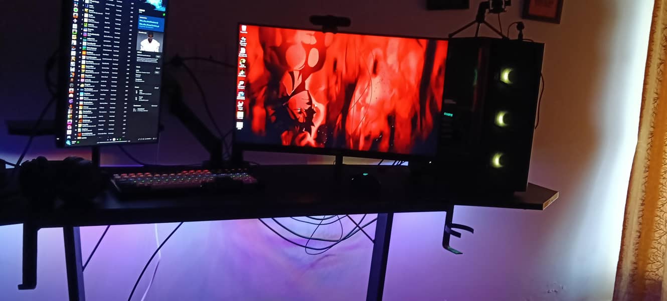 Gaming PC Table 2