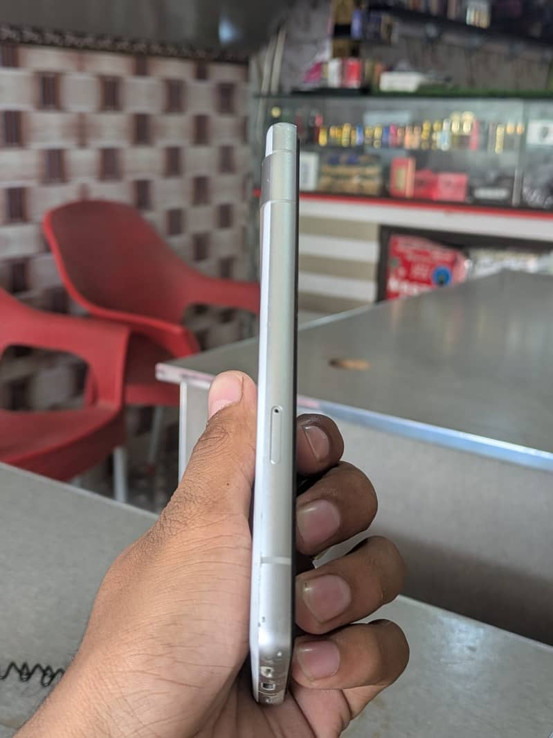 Google Pixel 7a 3