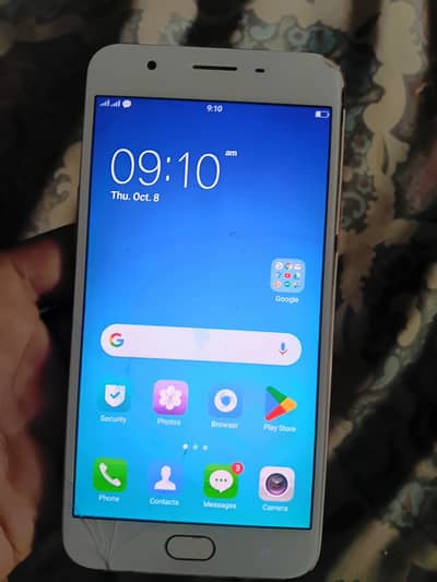 OPPO F1s