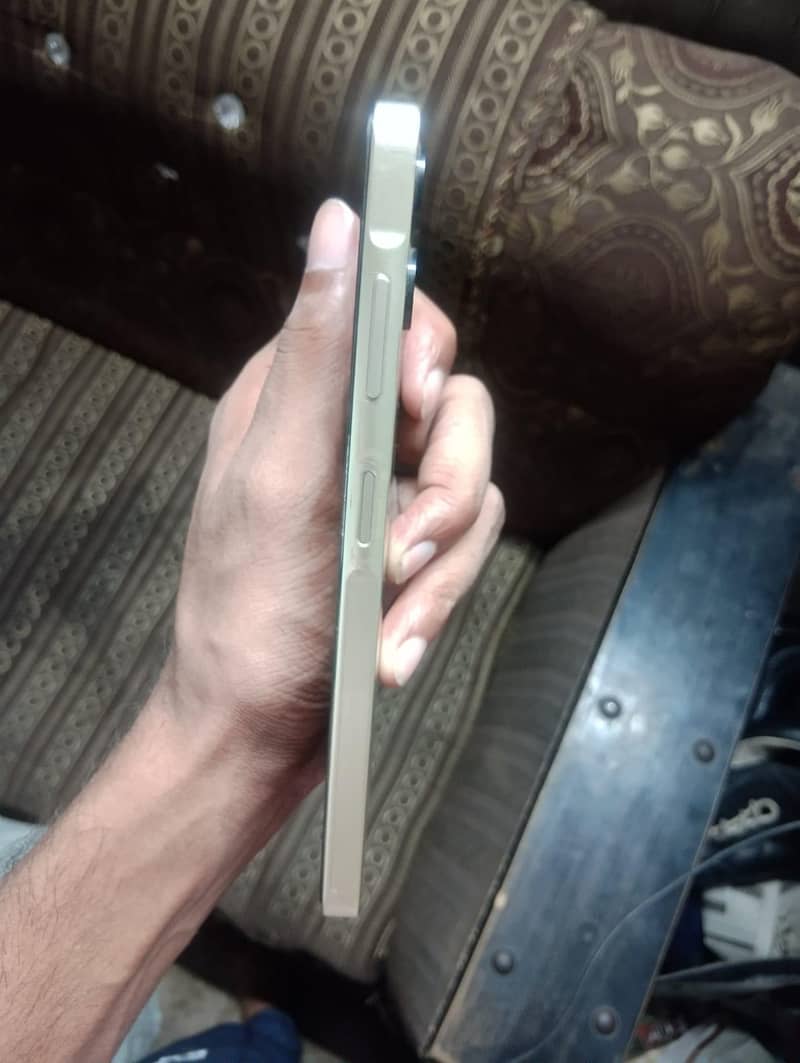 Samsung Mobile A06 4