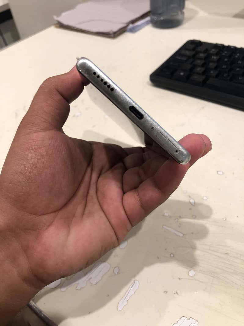 Tecno CAMON 40 Pro 6