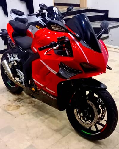 DUCATI V4S 250 BIKE