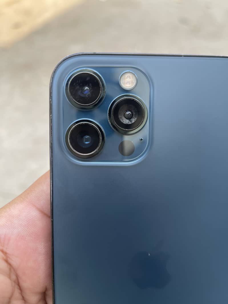iPhone 12 Pro Max 0