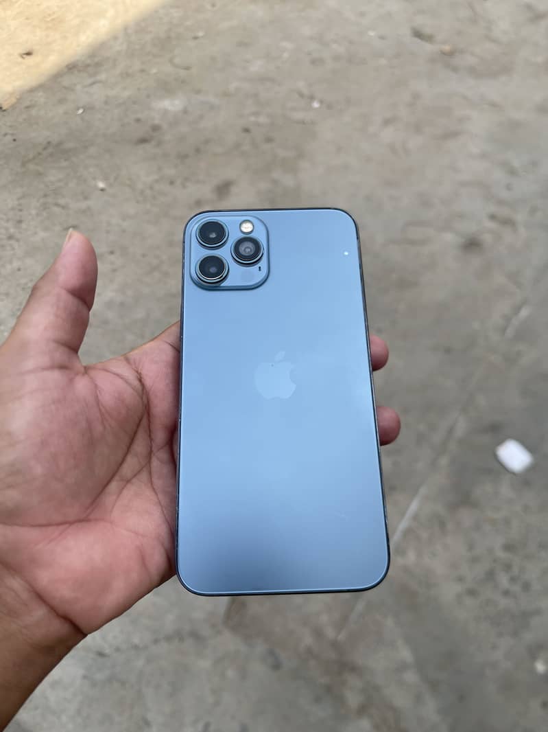 iPhone 12 Pro Max 6