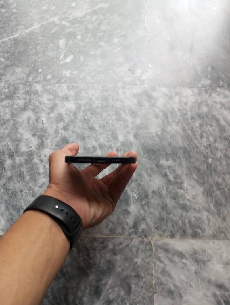 Apple iPhone 15 plus 1
