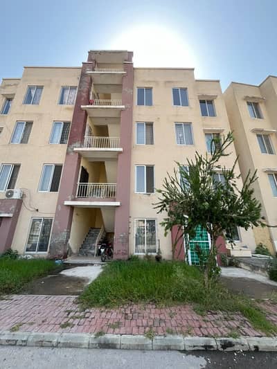 Awami Villa 3 Executive 3rd Floor Sale
