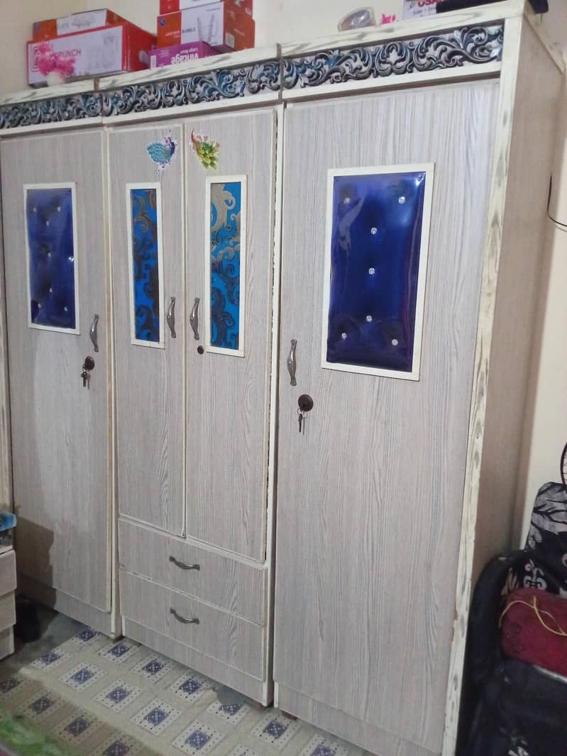 4 pic bed room set hy 0