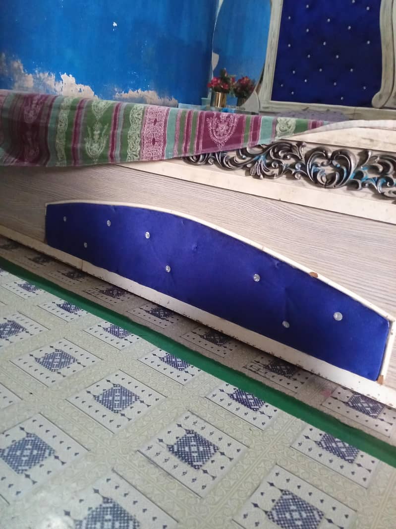 4 pic bed room set hy 2