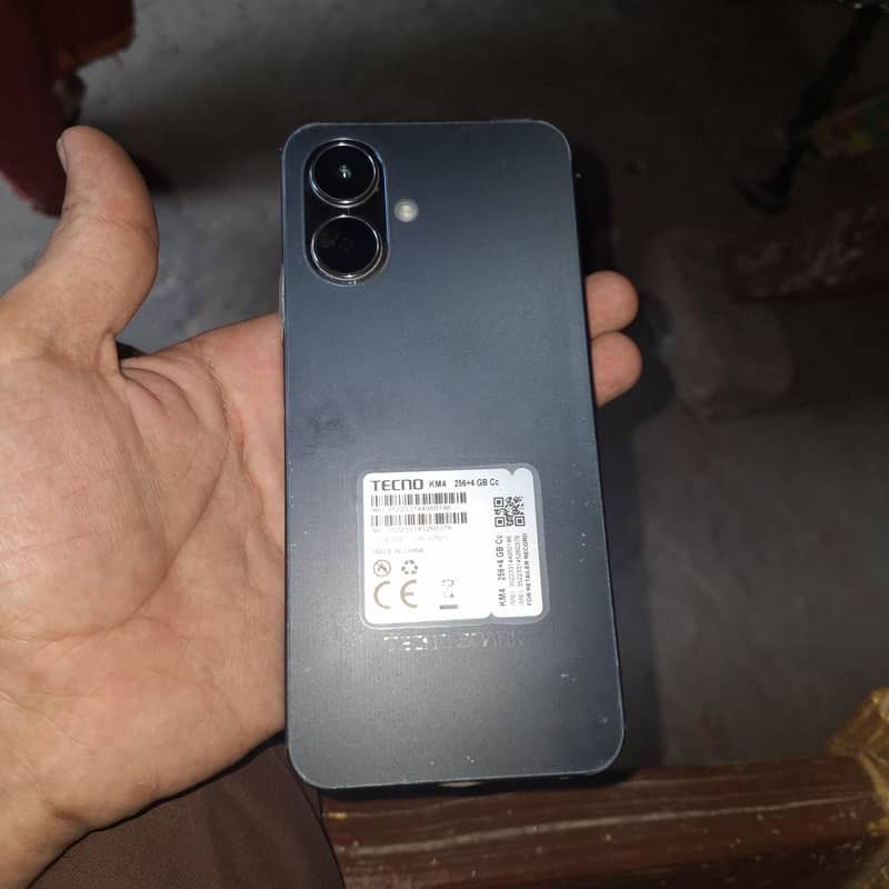 Tecno Spark Go 2 3