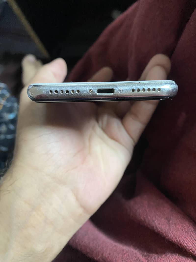 Apple iPhone X 2