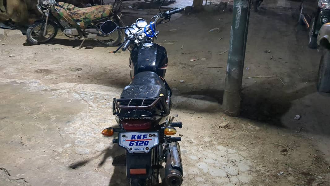 YB125z 2