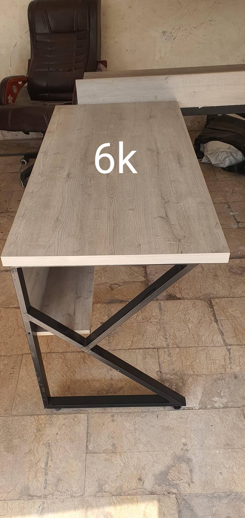 Computer tables.  office tables 0