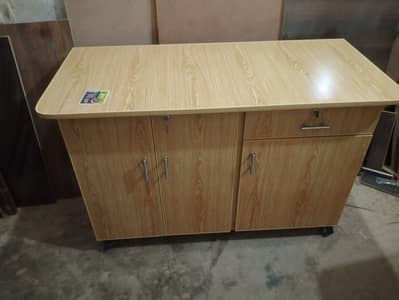 iron stand table