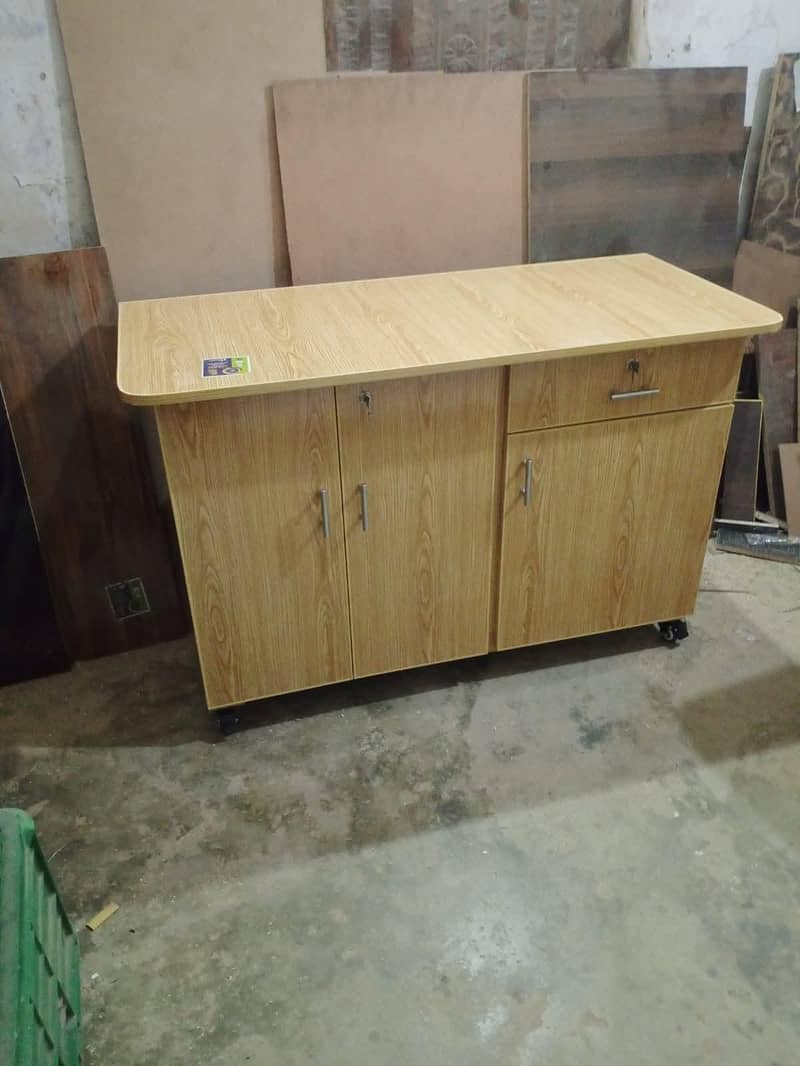 iron stand table 1