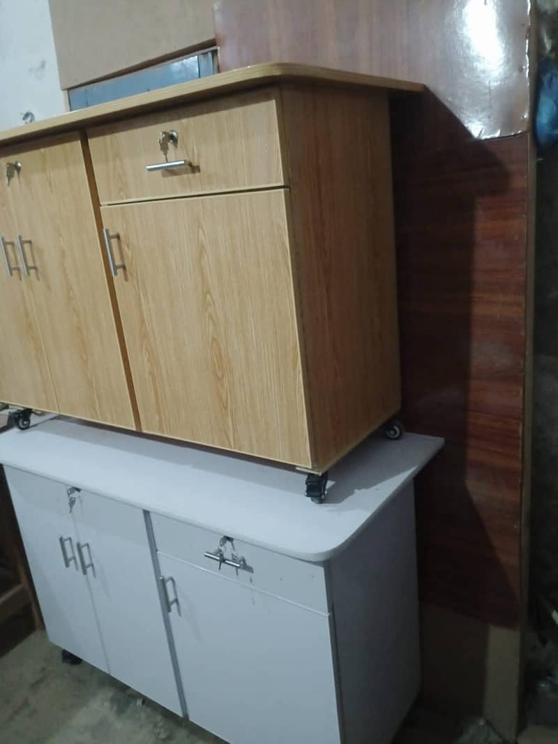 iron stand table 7