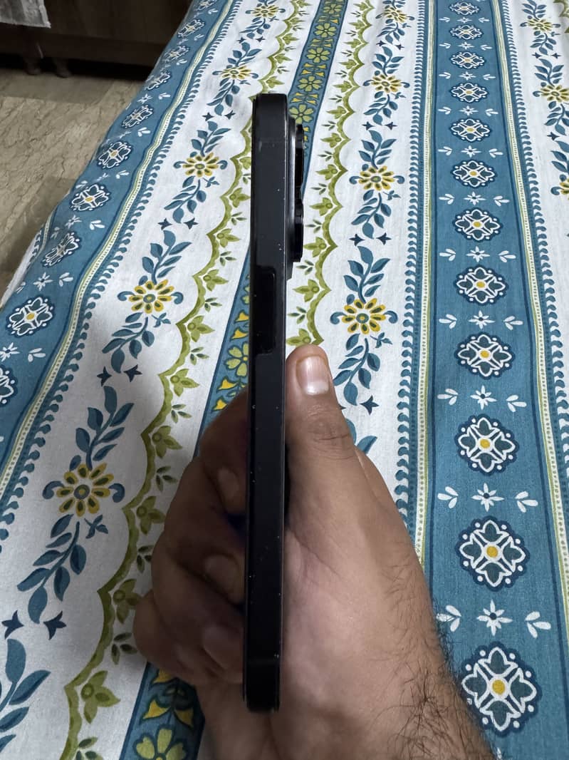 Apple iPhone 14 Pro 1
