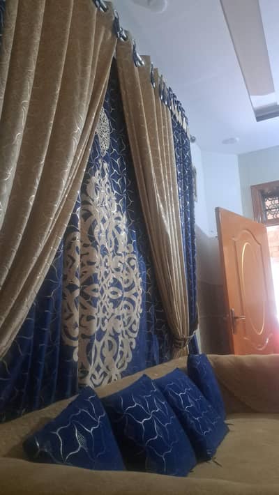 curtain blue nd golden
