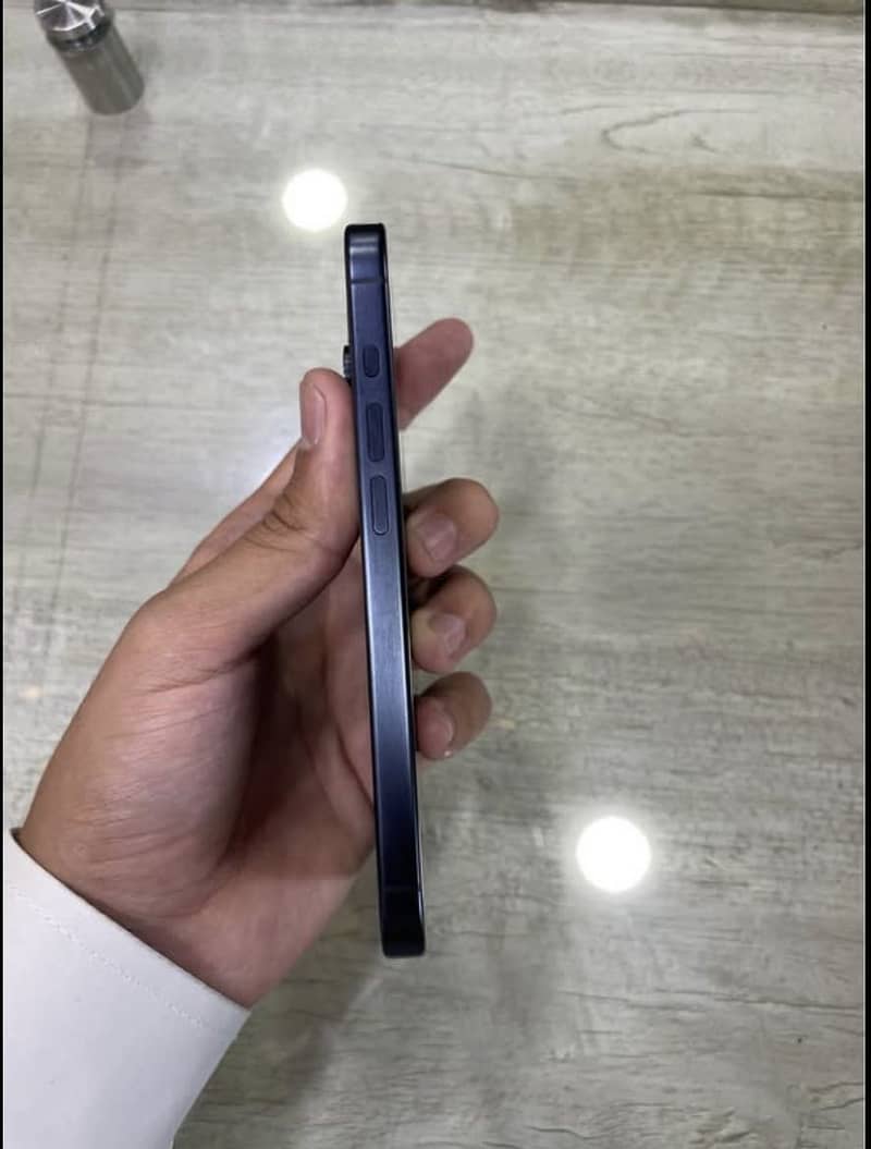 iPhone 15 Pro jv 5