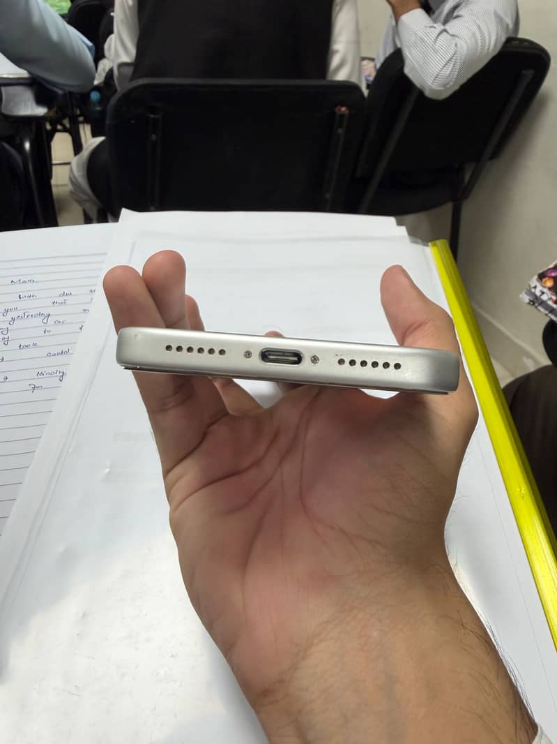 Apple iPhone 17 Pro Max 2
