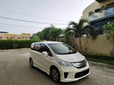 HONDA FREED HYBRID 1.5cc MODEL 2012 REG. 2016 (B2B) ORIGINAL PEARL