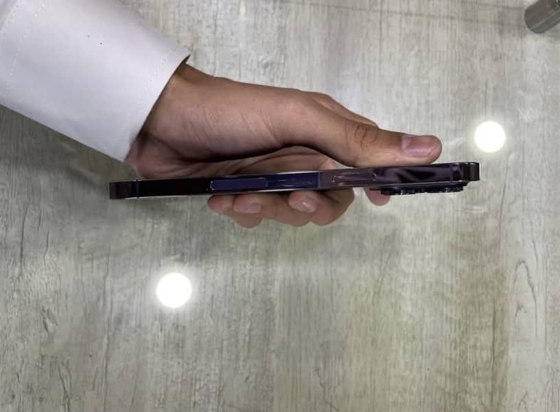 iPhone 14 Pro Max 0