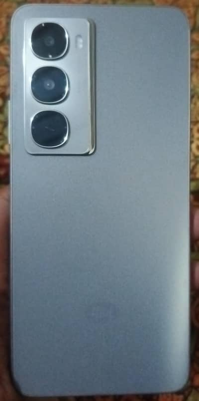Itel City 100