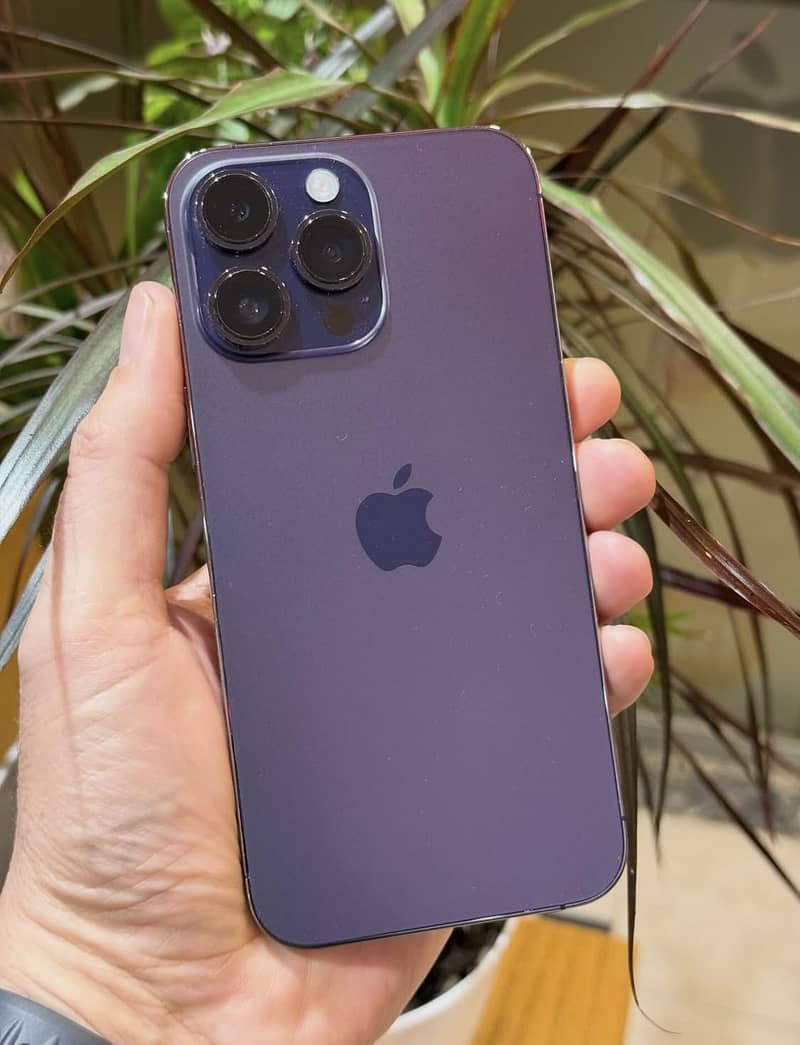 Apple iPhone 14 Pro Max 0