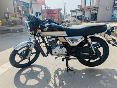Honda CG 150 2025 (2 Tone Color)