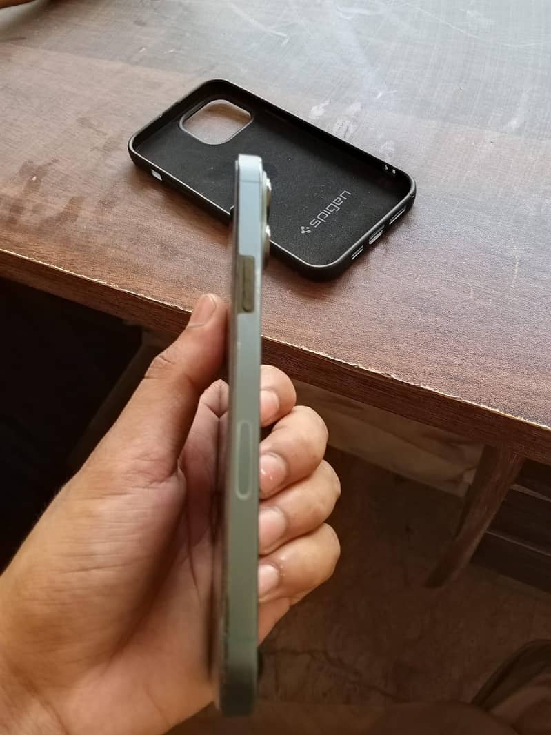 Apple iPhone 13 Pro Max 3