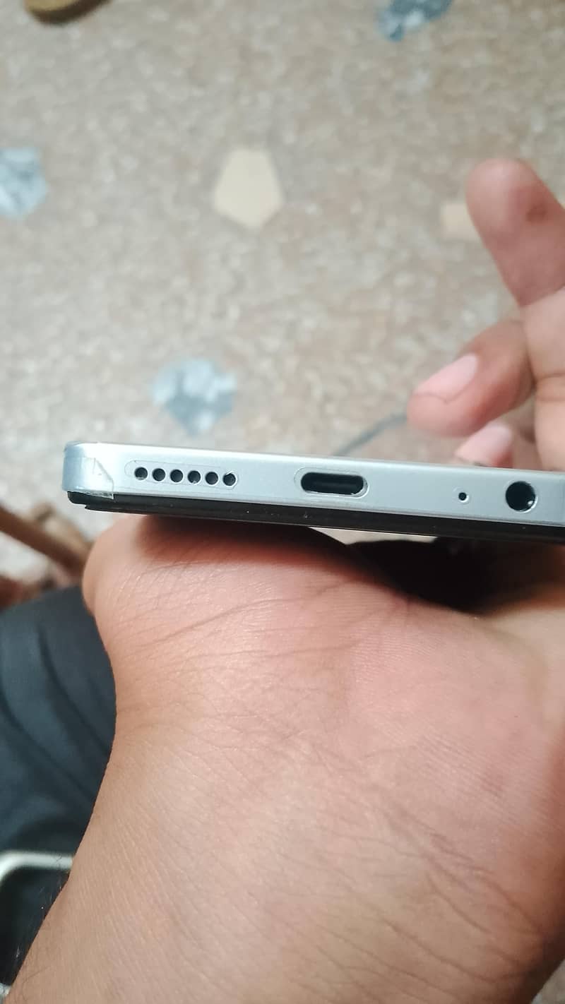 Tecno Spark 20 1