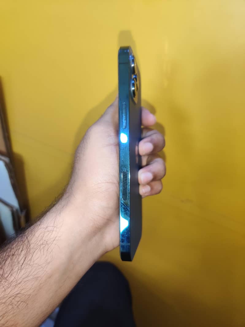 Apple iPhone 12 Pro Max by pass 6