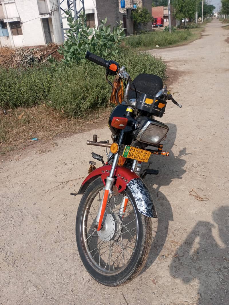 Suzuki spinter 2007 4