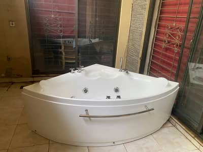 Luxury Jacuzzi Bathtub | Whirlpool Spa Bath Tub with Massage Jets